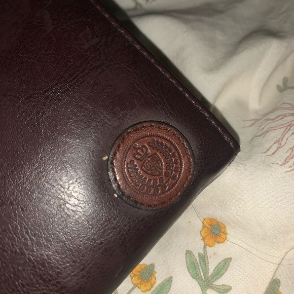 NWOT 4/30 Minimalism Leather Burgundy Side Bag✨ - Picture 2 of 8